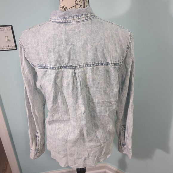 Rails Womens Button Down Shirt small Ingrid Raw Light Acid Wash Tencel L… - Picture 2 of 7